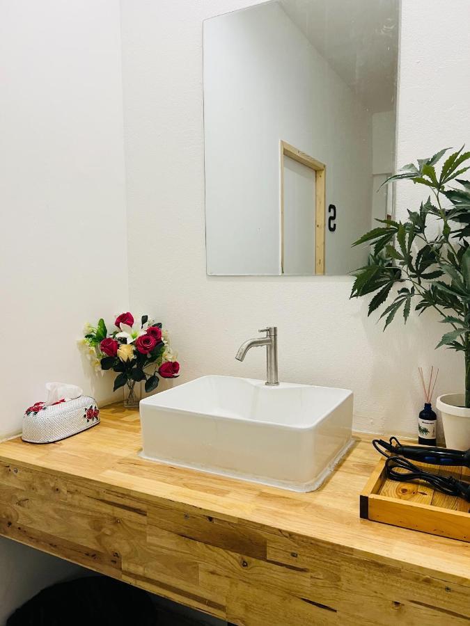 Albergue Bed Station Ban Madua Wan Exterior foto